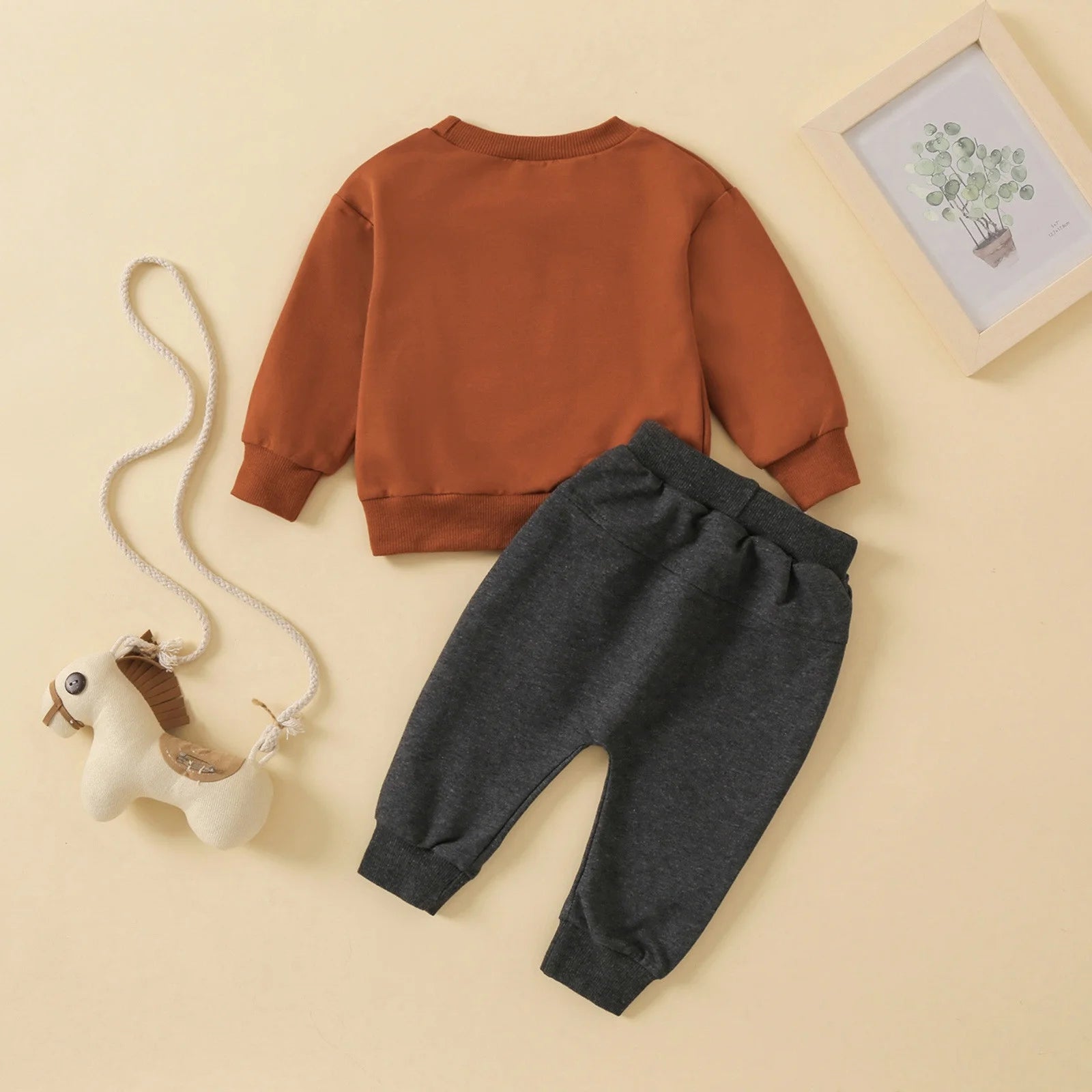 Adorable Baby Boy Outfit Set: Cozy Long Sleeve Pullover & Jogger Pants for Fall/Winter - Perfect for 12-18 Months!